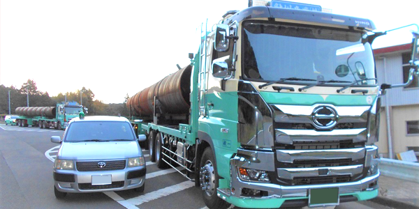 鮎川産業株式会社 輸送実績05 鋼管杭輸送